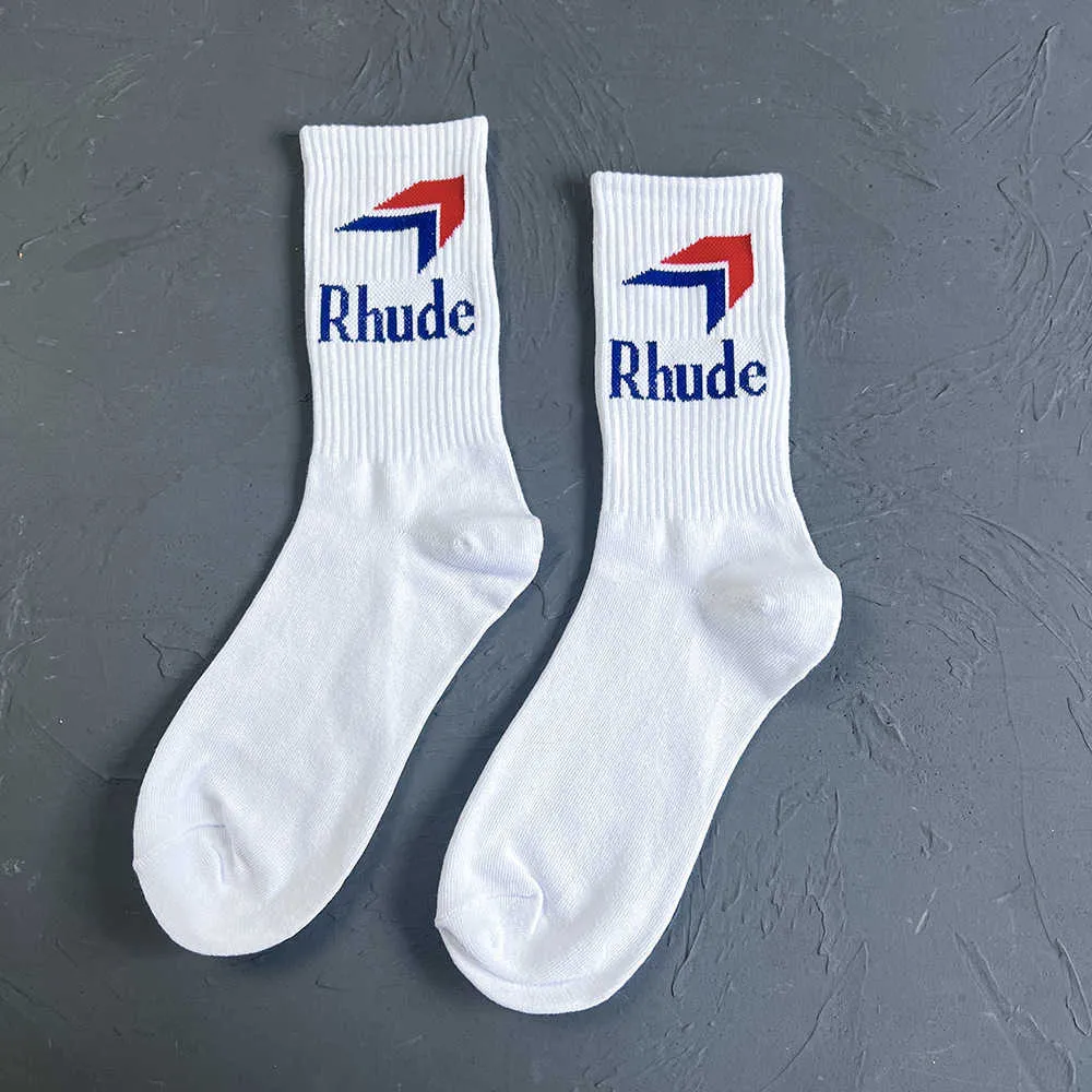 New 22ss spring and summer Rhude red and blue arrow letters cotton trend sports medium socks men and women's ins fashion socks