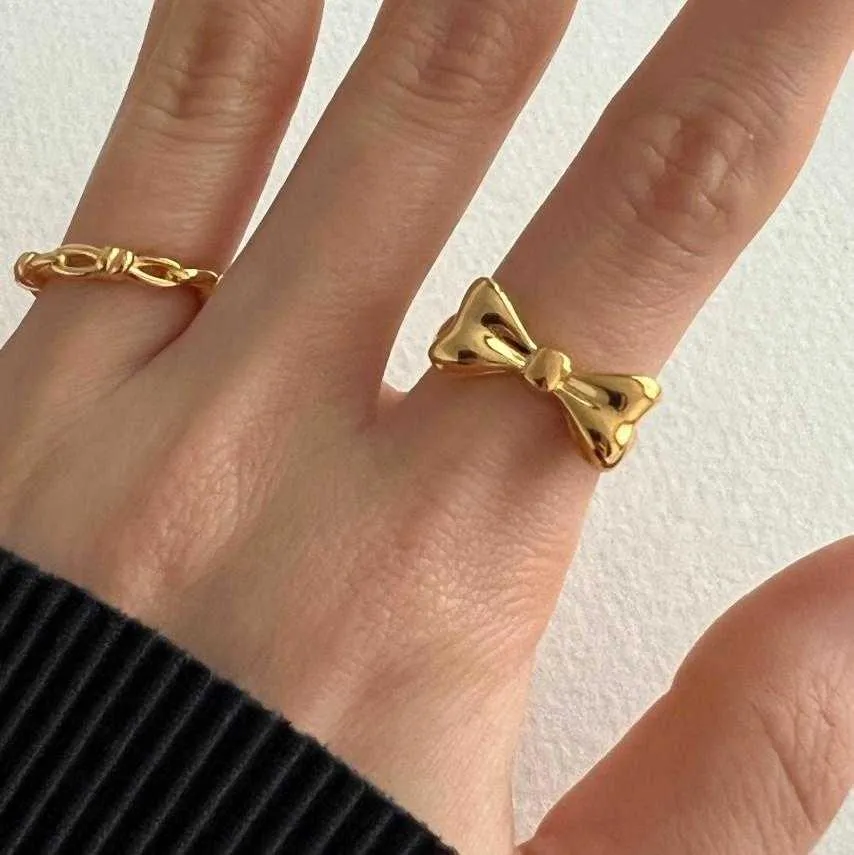 Anéis de cluster Shanice S925 Sterling Silver Fashion Ring Ring Trendy Heart Bow Ring Jóias Elegantes Ladies Ribbon Ring Anel Gretos G2302228