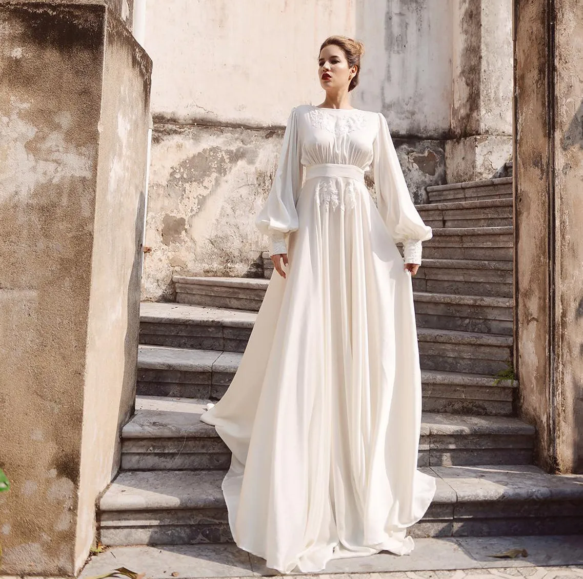 long billow sleeve chiffon a-line wedding dress Chiffon A-line Puffy Sleeves Beach Wedding Dress MW644