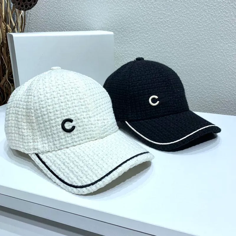 2023 Noir Et Blanc Casquette De Baseball Designer Casual Unisexe Couple Chapeau De Luxe Mode C Femmes Hommes Casquette Équipée Chapeaux Femmes Bonnet D2109296HL Pwmk