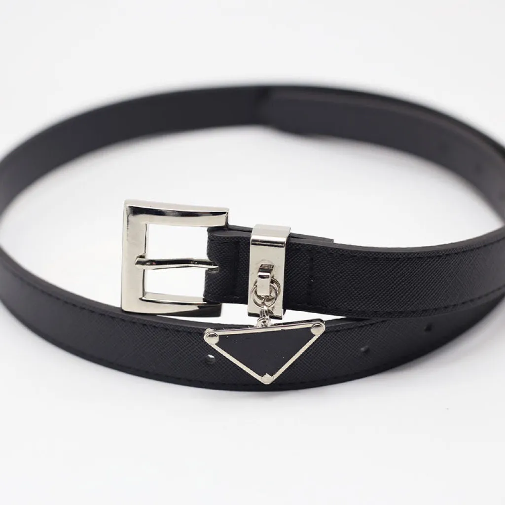 2021 Cinturones de diseñador para hombre para mujer Cuero genuino para mujer jeans cinturón hebilla correa casual al por mayor cinturones P carta diseñador Triángulo Colgante cinturón
