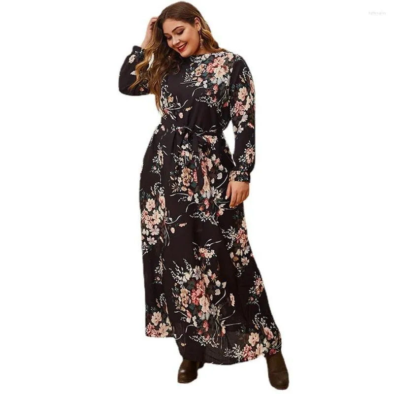 Plus-klänningar 2023 Kvinnor klär blommig full ärm Larges Big Plussize Curve O-Neck Clothing Autumn Spring Wear