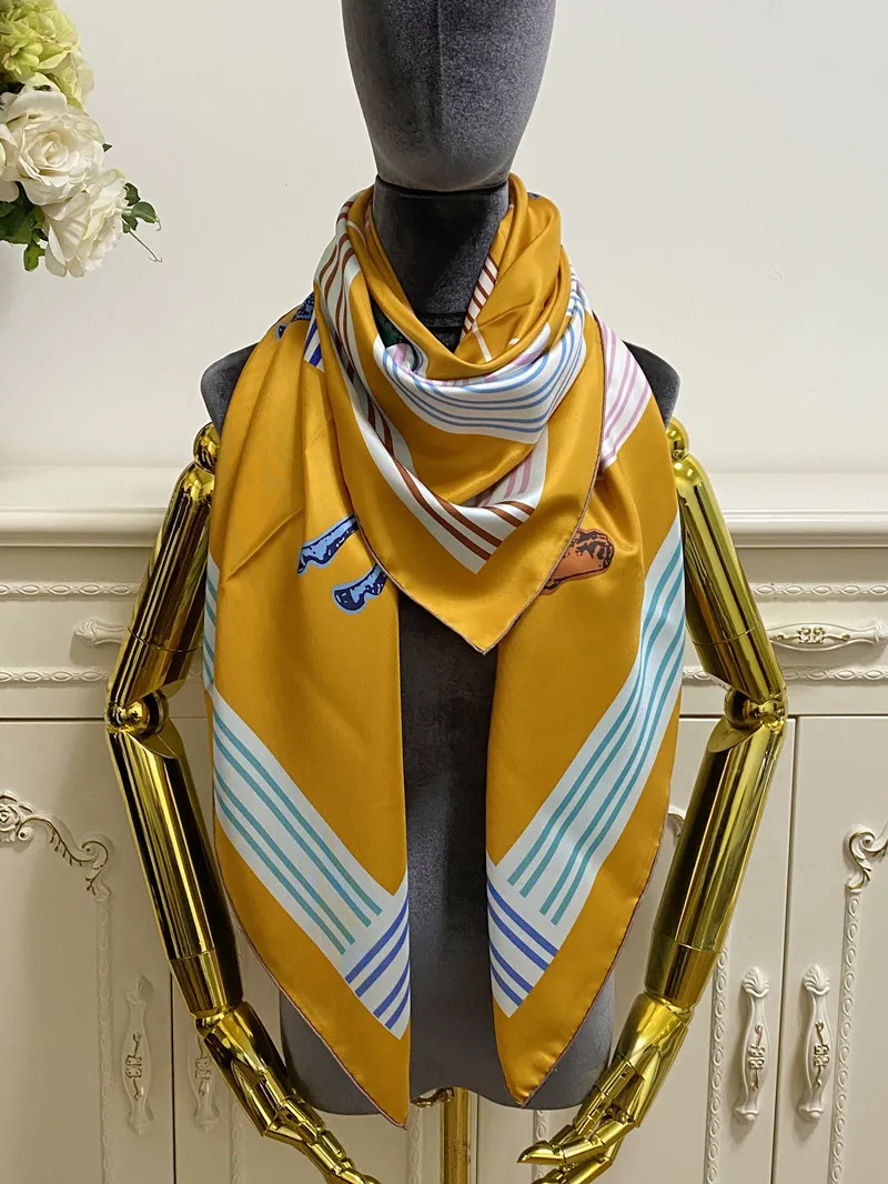 sciarpa quadrata da donna sciarpe sciarpe 100% twill di seta materiale oro lettere pinta modello cavallo dimensioni 130 cm - 130 cm