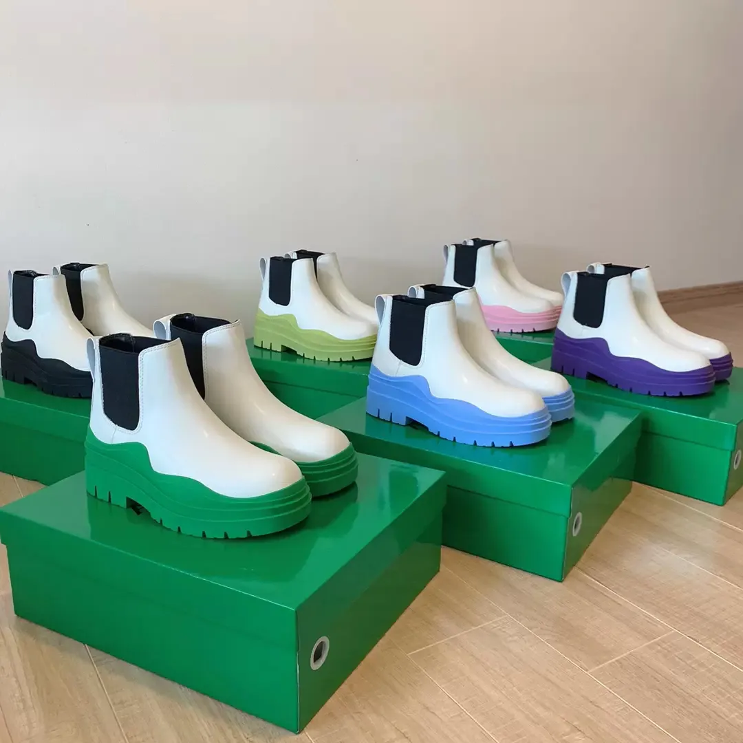 Kadın Tasarımcı Botlar Deri Martin Ayak Bileği Chaelsea Boot Moda Slip Olmayan Dalga Renkli Kauçuk Dış Tablo Elastik dokuma Konforu Martins Bott Botte Bottines Sneakers