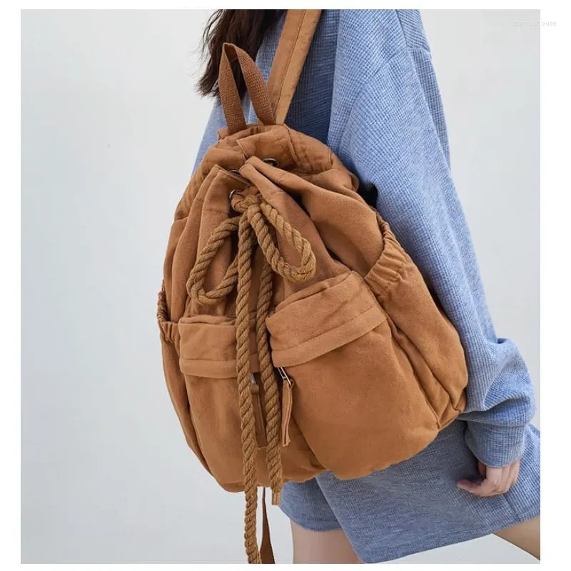 Bolsas de escola Mulheres Bolsa de viagem Moda Cool Ladies Canvas Vintage Girl Leisure Book Book Female Brown Laptop College Backpack