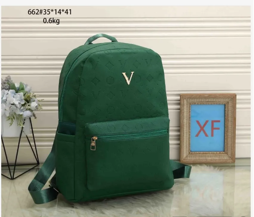 Män läder ryggsäck klassisk skolväska rese messenger man satchel axel väska designer väskor män kvinnor resande väska duffel handväska designer ryggsäckar