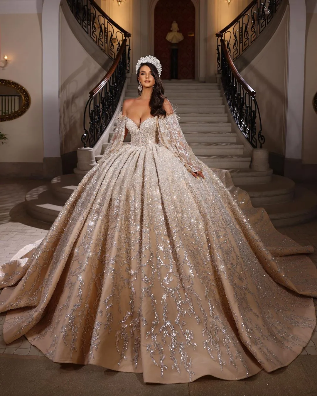 Luxurious Arabic ASO EBI Champagne Wedding Dresses Ball Gown Long Sleeves Beads Sequins Long Train Bridal Gowns Dubai Robes de mariage BC15318