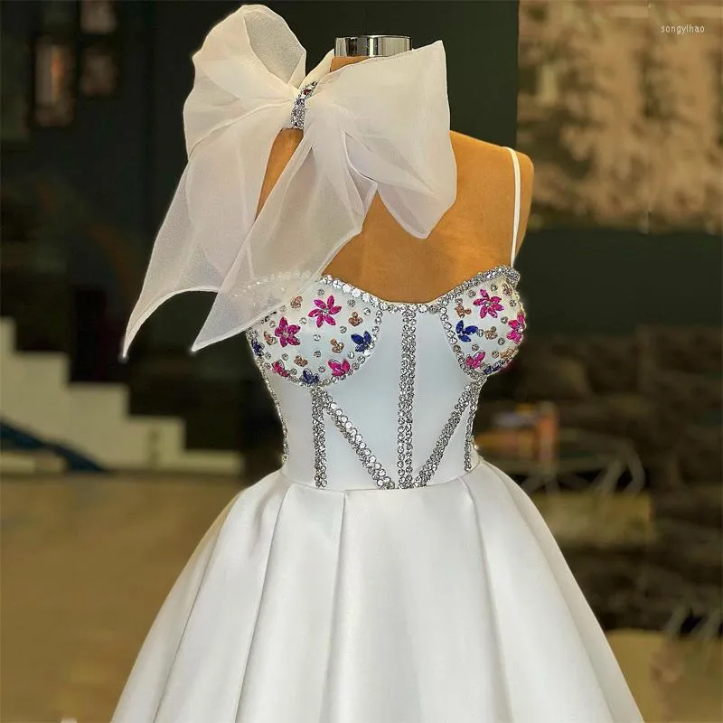 Vestidos de festa estes elegantes banheiros de stap stap cristais de arco brilhante, vestidos de vestido de baixo para mulheres, vestidos de noite mais feitos de tamanho personalizado