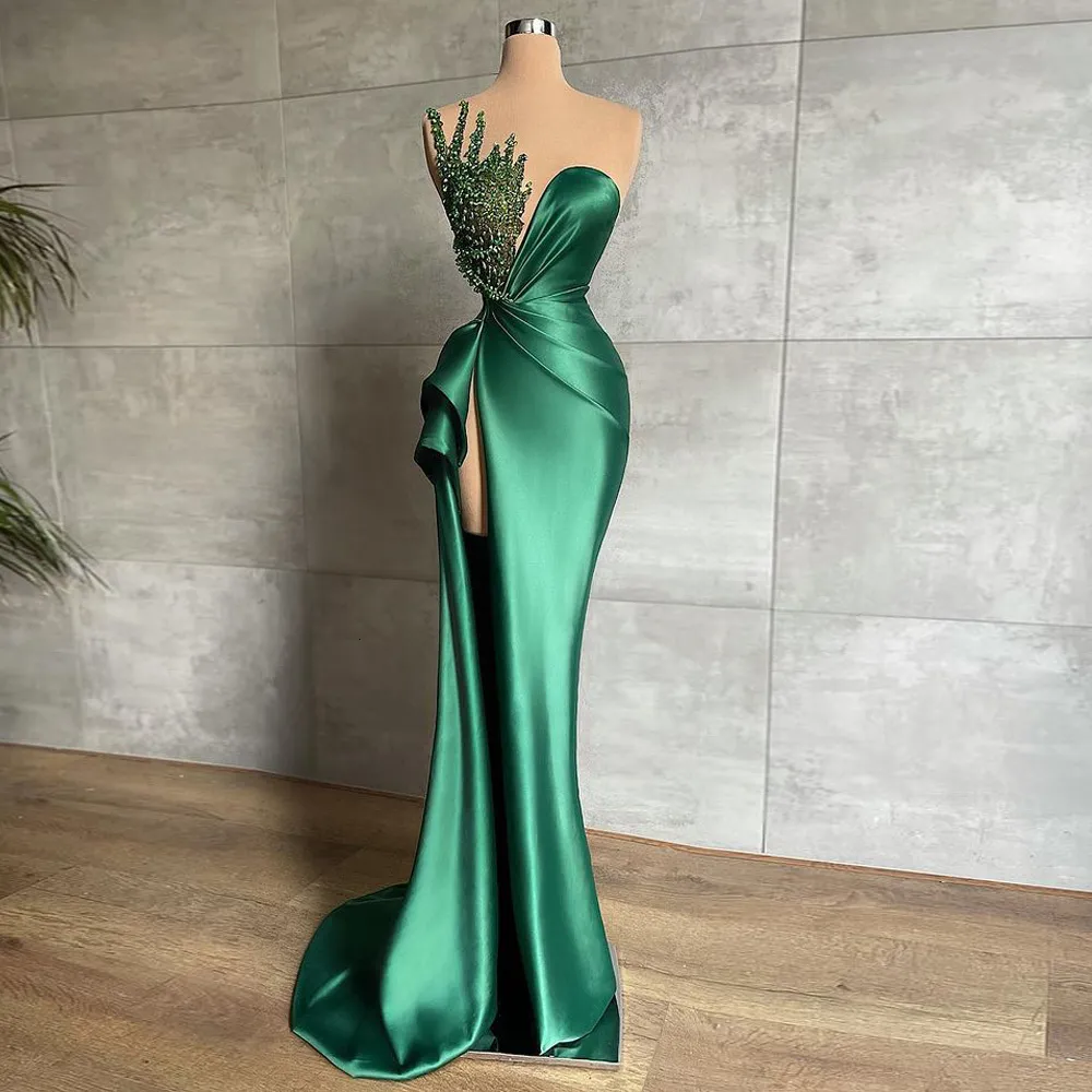 Party Dresses Luxury Tube Top 2023 Elegant Evening Sparkling Stone Pärled ärmlös sjöjungfru Prom Sweeping Emerald Green Cel 230301