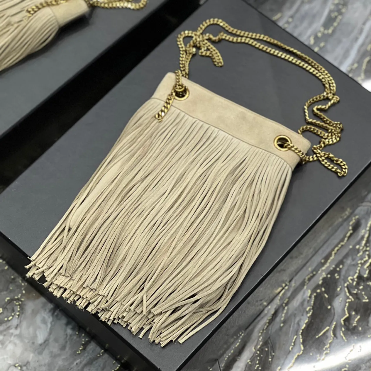 Grace kleine kettingtas van leer en suède Designer luxe kettingriem Cross Body dubbele schouder handtas met magnetische sluiting Versierd meta tassel portemonnee