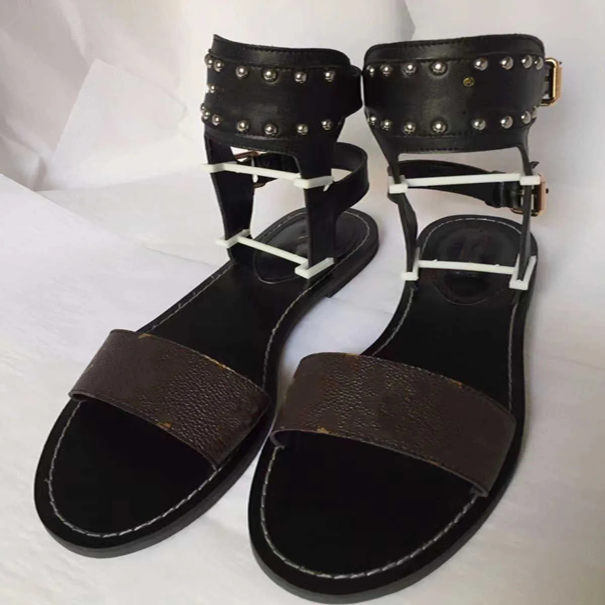 Roman Gladiator Sandals for Women – Lace-Up Flat Summer Slides (EU Sizes 35–43)
