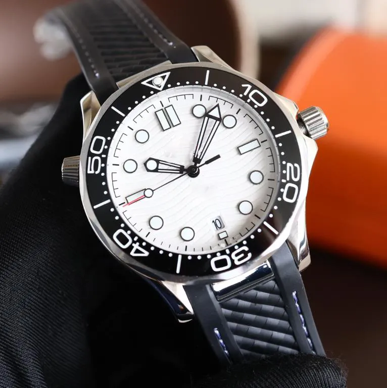 aaa watches Automatic men's mechanical watch 42MM rubber/stainless steel strap designer sapphire waterproof casual classic fashion wristwatch montre de luxe