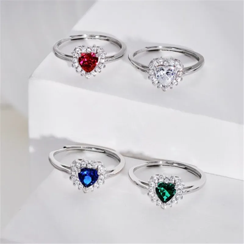 0,5CT Luxury S925 Sterling Silver Heart Wedding Ring Designer för kvinna Justerbar grön vit 5A Cubic Zirconia Love Diamond Rings smycken Valentines Day Present Box