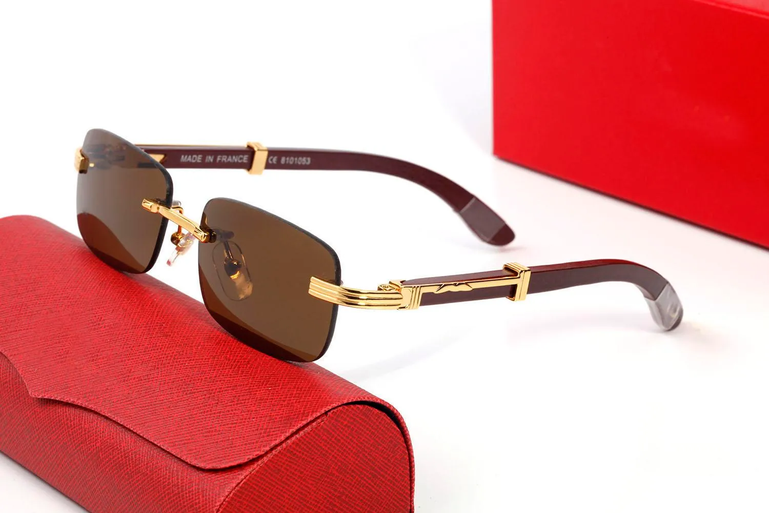 Gafas óculos nowe sportowe okulary przeciwsłoneczne bez oprawek dla kobiet okulary z rogu bawolego rama drewniana metalowa fala złoto srebro męskie okulary Lunettes De S Eurf