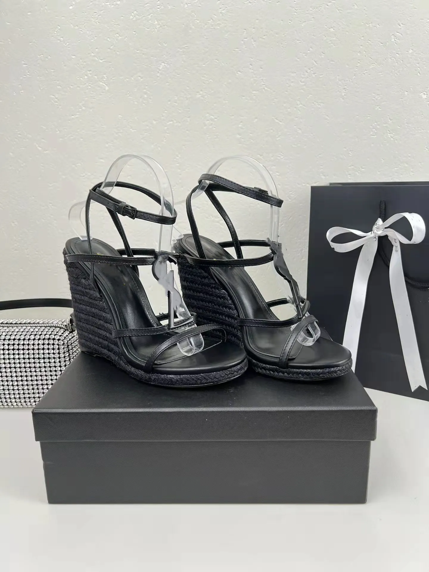 Top Quality Cassandra Wedge Espadrilles Designer Sandals Leather Pumps Straw Weaving Parting Wedding Dress Shoes Ankle Strap Platform Gladiator Sandal With BOX