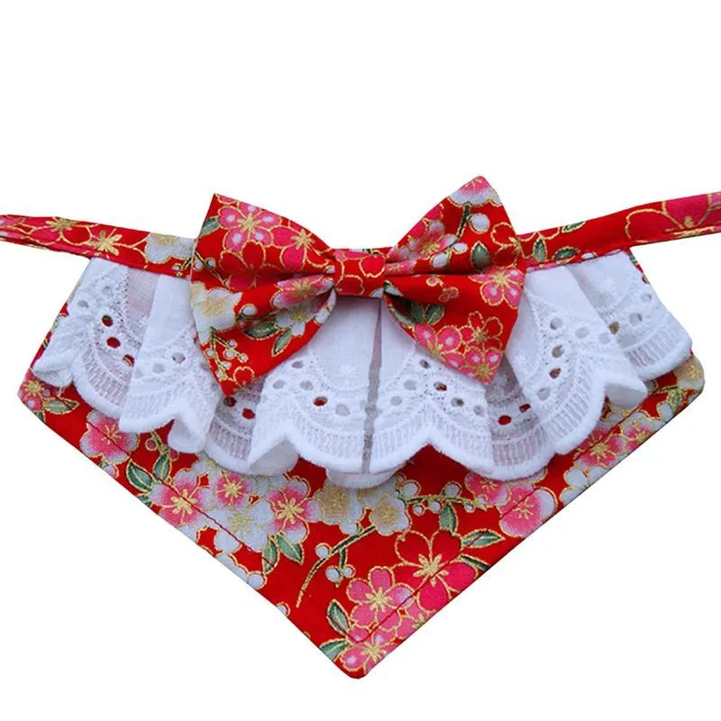 Chien Vêtements 1 pc Fleur Motif Triangle Écharpe Pet Collier Bib Cravate Cravates Festival Costume Accessoires