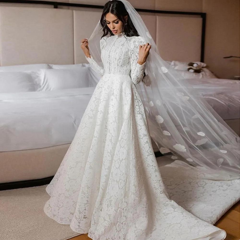 Graceful Lace A Line Wedding Jurken High Neck Button Muslim Arabische bruidsjurk Lange mouw Kerk Robe de Mariage