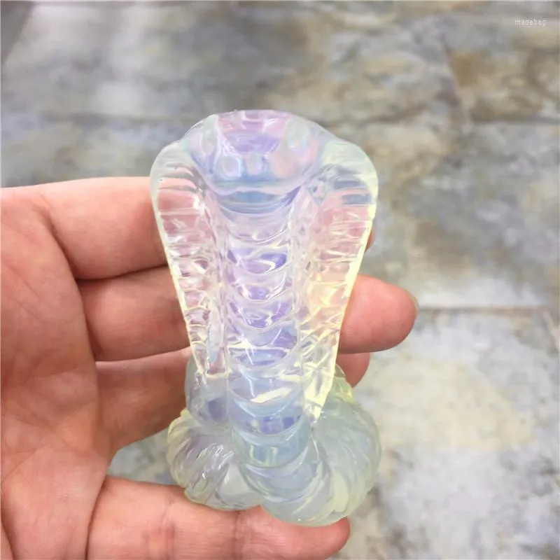 Dekorativa figurer Söta Opal Crystal Stone Snake Hand snidad djur Cobra Figuren Energifödelseshantverk Hemdekoration som gåva