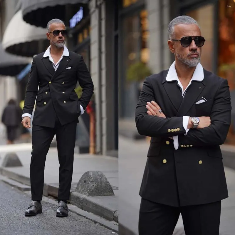 Abiti da uomo abito maschile nero 3 pezzi pantaloni blazer pantaloni a doppio petto a petto in smoking in oro bottoni in oro costume da sposa da sposa