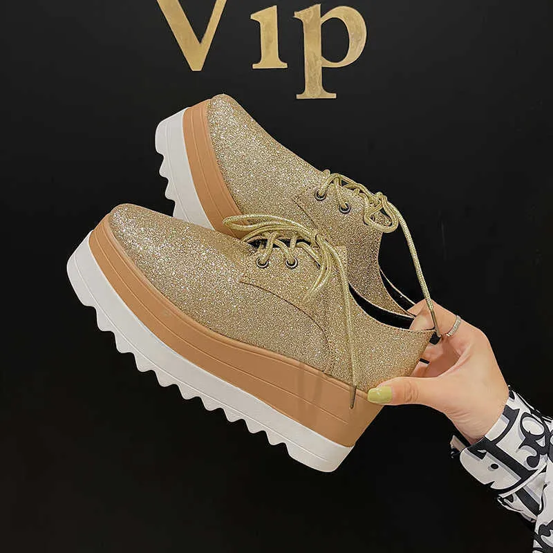 Klänningskor 2021 Spring New Women Flat Platform Shoes Slip On Moccas Ladies Casual Shoes Woman Thick Sole Brogue Creepers Sneakers L230302
