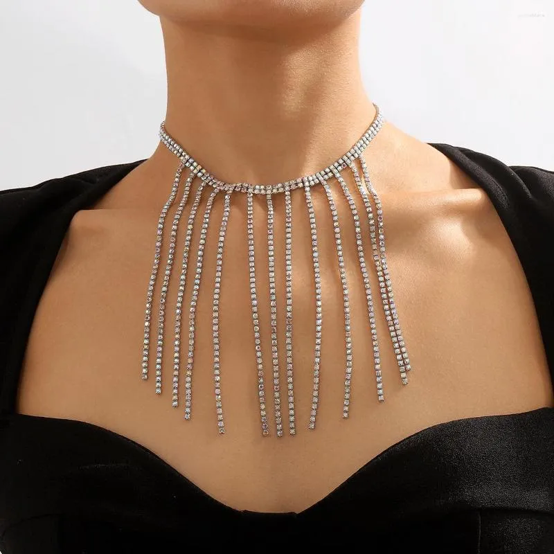 Kolye Kolye 2023 Rhinestone püsküllü satan cezalandırıcı Gem Lüks Chokers yaka chocker tıknaz kolye kadın mücevher aksesuarları