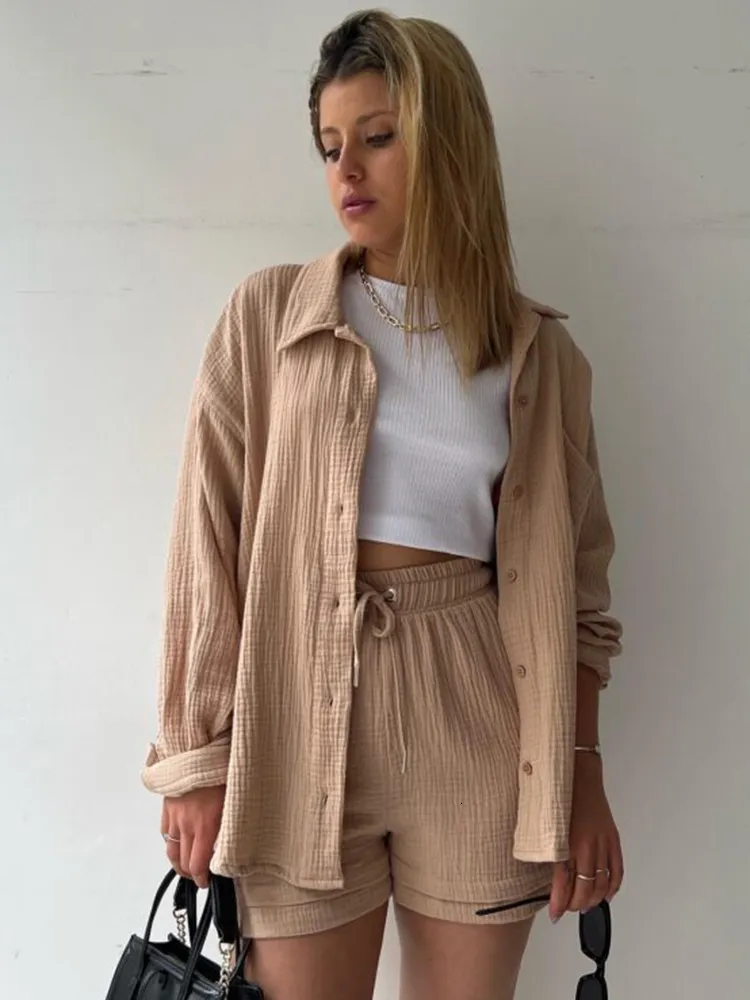 Kvinnor s Two Piece Pants Fashion Chic Pleated Lapel Shirts Set Autumn Long Sleeve Bluses With High midjeshorts Plus Size Lose Women Casual Suits 230302