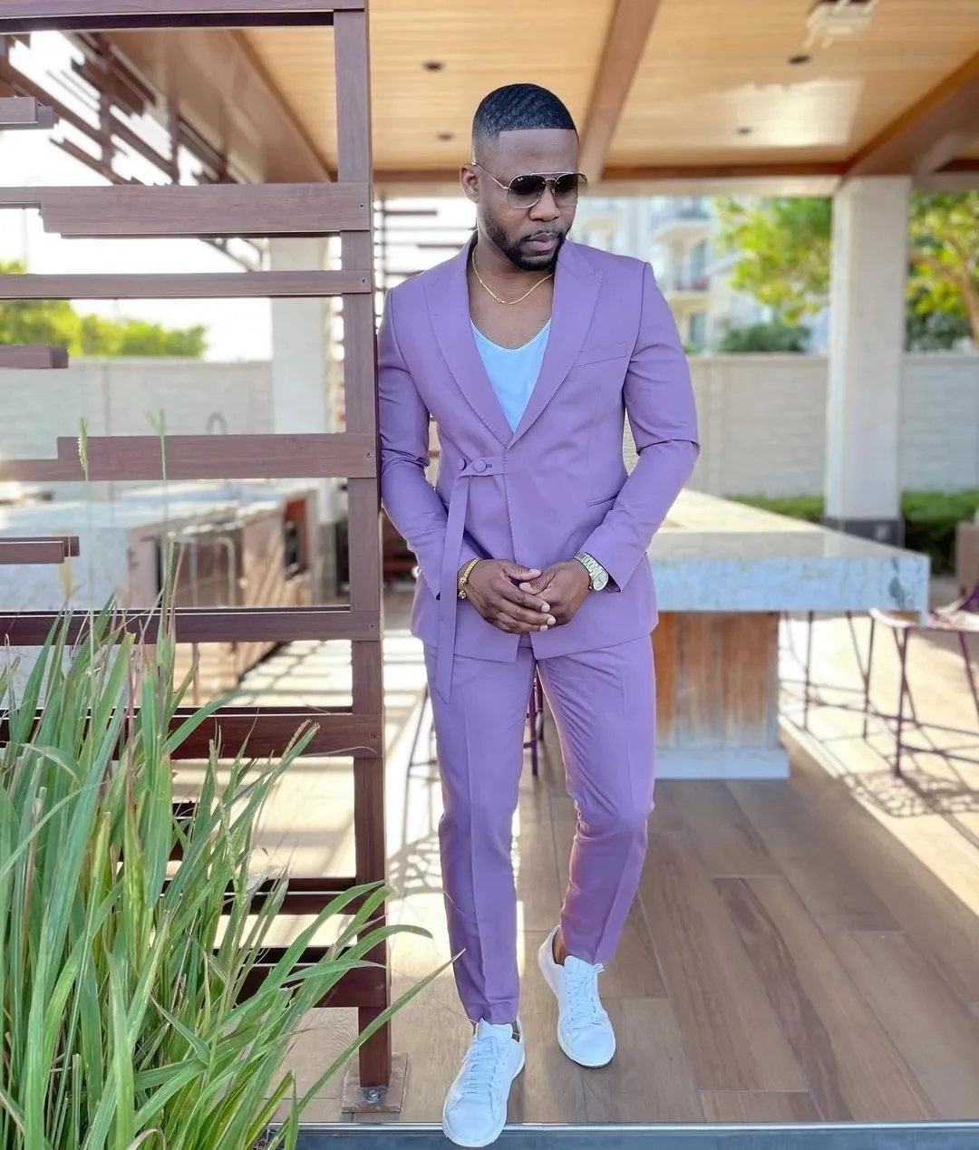 Ternos masculinos Blazers Moda Light Purple Men Ternos com smoking de cinto Terno Masculino Groom Prom Slim Fit Blazer 2 PCS Jacketpant Custom Made 230303