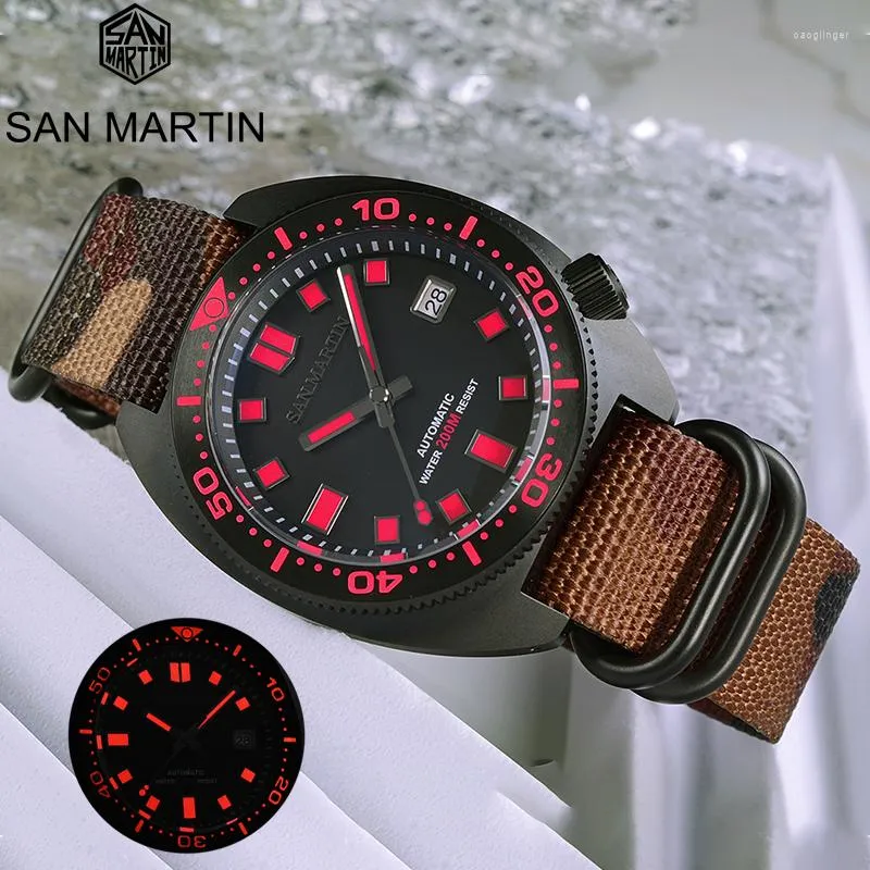 Armbandsur San Martin Pvd Black 6105 Abalone Diver Watch Men NH35 Automatiska mekaniska klockor Nylonband 20bar Datum Full lysande