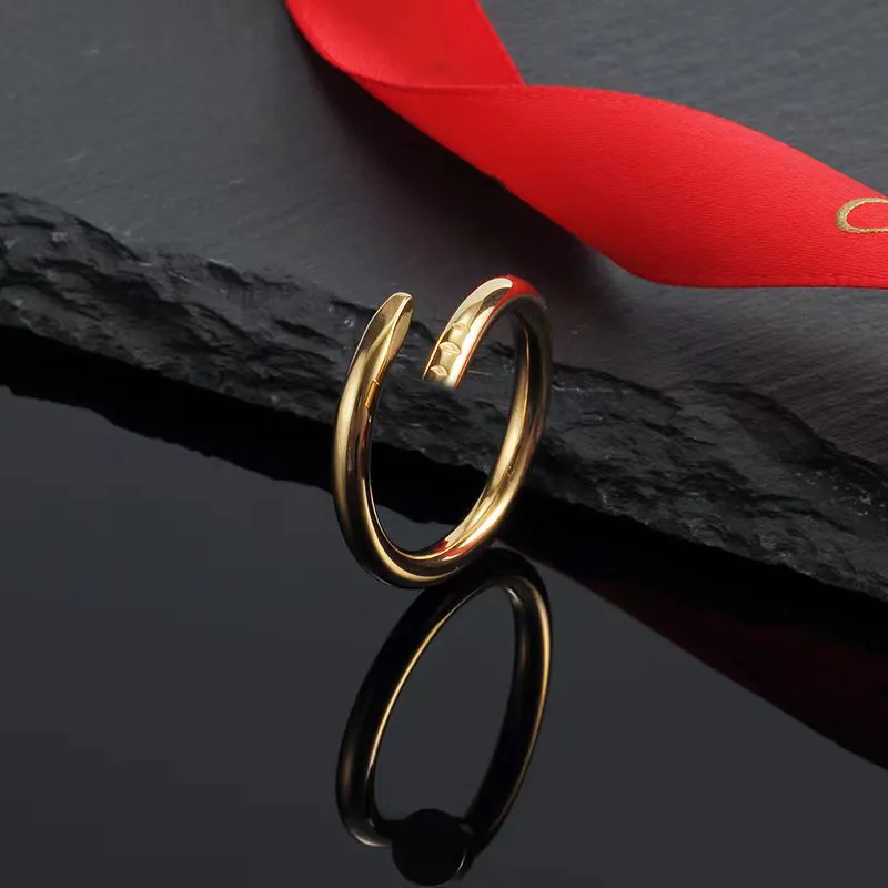 2023 New Gold Love Nail Fashion Couple Ring for Men women Classic Brand Designer Rings Stainless Steel Jewelry