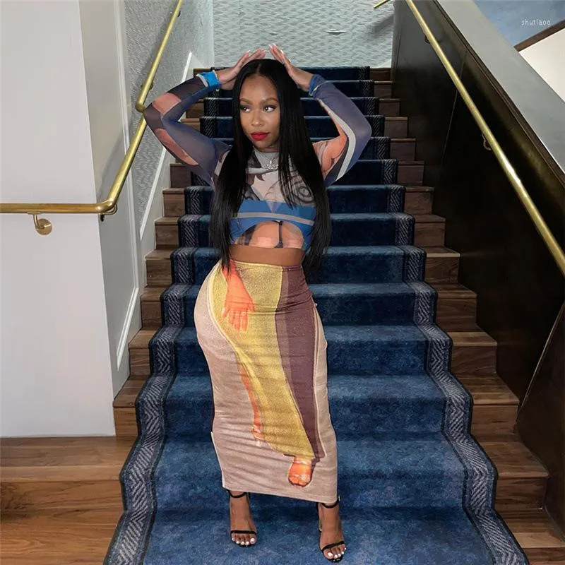 Crop top and clearance long skirt 3d
