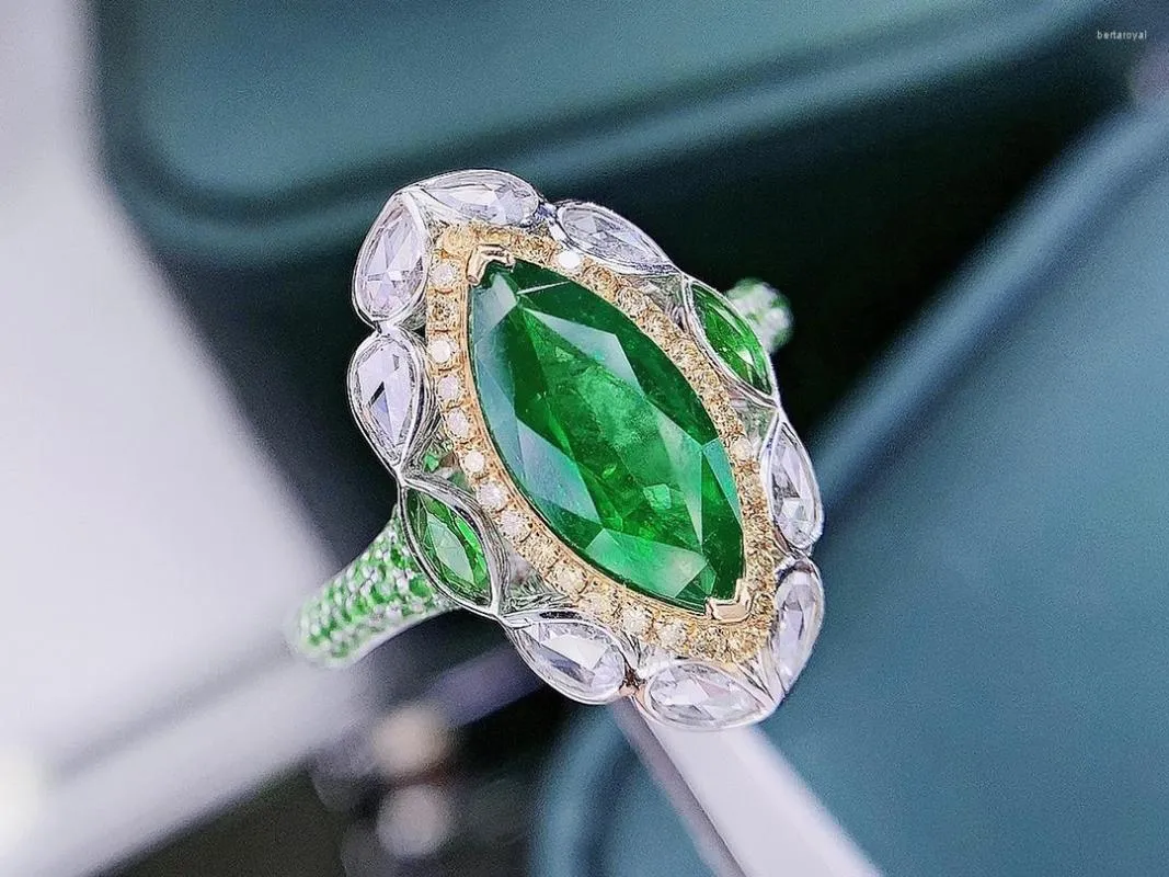 Anelli a grappolo HJY Anello con smeraldo Gioielli in oro puro 18 carati Nature Green Pietre preziose da 1,32 ct Diamanti Donna per le donne Fine