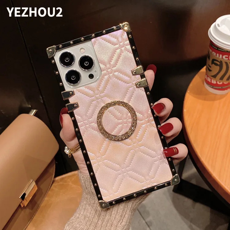 Yezhou2 Designer Phone Case for iPhone Apple 11 12 13Pro Max 14 Plus Classic Style Diamond Color-Canging Square Diamond Bracket Protective Shell