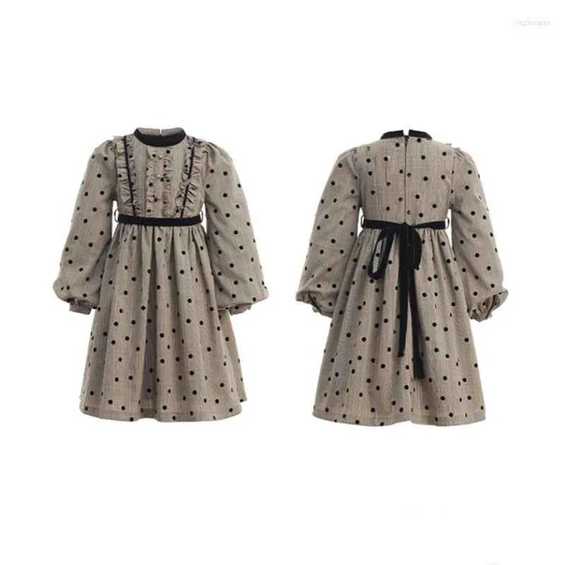 Robes de fille 2023 printemps automne adolescents filles mignonnes robe à points arc bched bébé enfants rétro princesse enfants