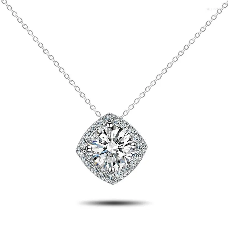 Chains 925 Silver Plating Moissanite Pendant For Women Round 6.5mm 1ct Luxury Gemstone Necklace Wedding