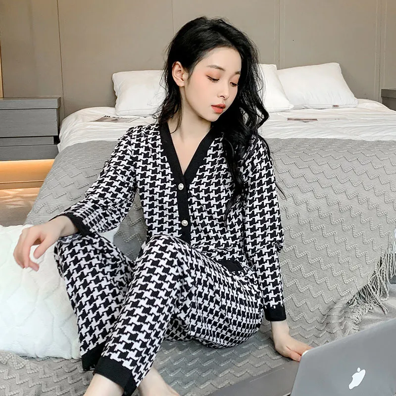 Roupos de roupas de dormir femininas para mulheres calças xadrez de pijama para mulheres traje de roupa de dormir de algodão de algodão Spring Pijamas Women Women V-deco