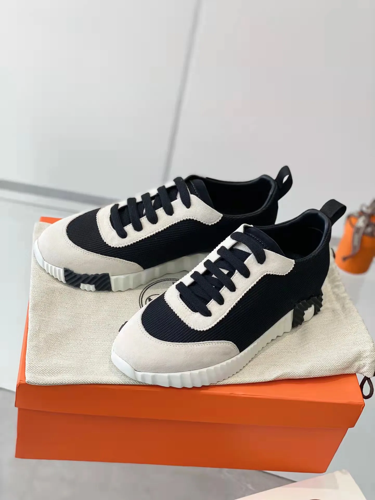 Män studsande sneaker skor ljus ensam casual mesh mocka getskinn läder löpare låg top tränare sko chunky sulor rabatt skor eu38-46