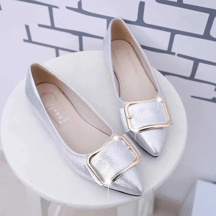 Klänningsskor 2022 Nya Spring Shoes Women's Flat Shoes Högkvalitativa plattskor Europeiska stil Loafers pekade Toe Casual Shoes Plus Size 35-40 L230302