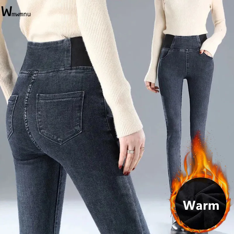 Jeans pour femmes hiver épaissir chaud Slim Denim Leggings rétro Skinny crayon pantalon décontracté surdimensionné 26-38 taille élastique velours doublé Jeans 230303