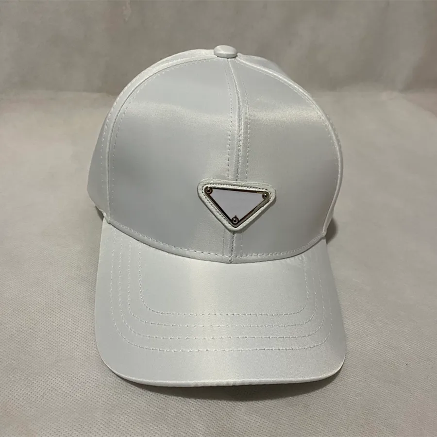 Mens Fashion Ball Caps Women Casual Baseball Cap Summer Classic Triangle Hats Män Stylish Mönster Läderlock Kvinnor Justerbar mössa