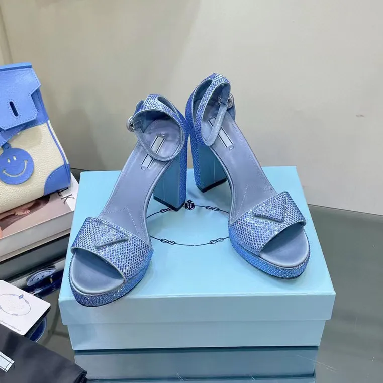 Tacchi azzurri store