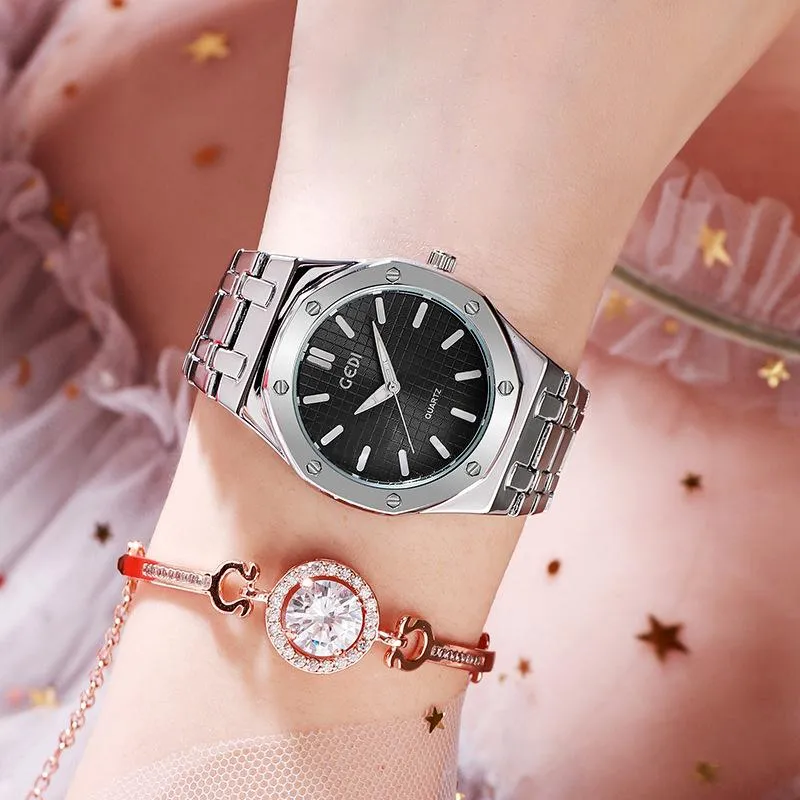 Zegarek na rękę Top Luksusowy moda Diamentowe kobiety Watch Stal Ladies Crystal Rhinestone Quartz Watches Casual Dress zegar zegarowy Prezent