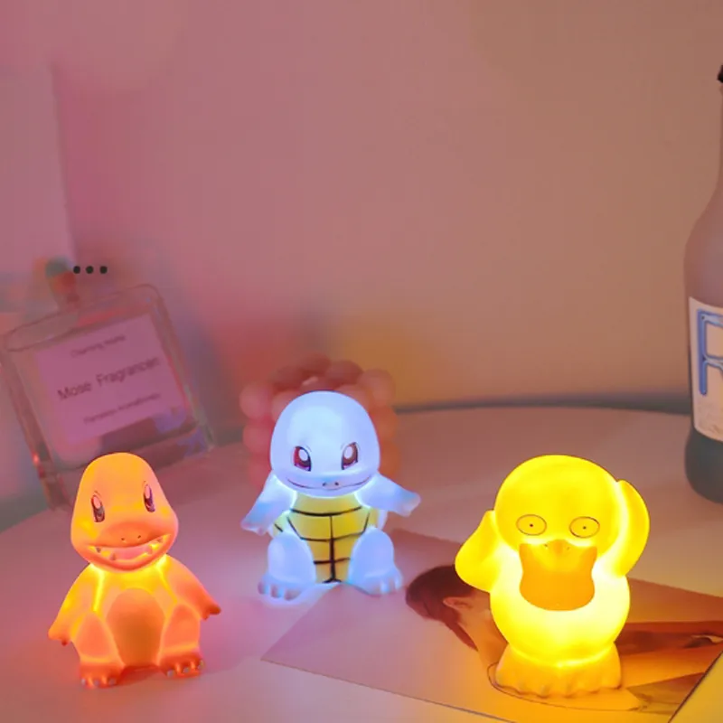 Pokemon Pikachu Light Light لطيف أنيمي ناعم ناعم غرفة نوم بجانب السرير LED Pokemon Lights غرفة الديكور الأطفال هدية