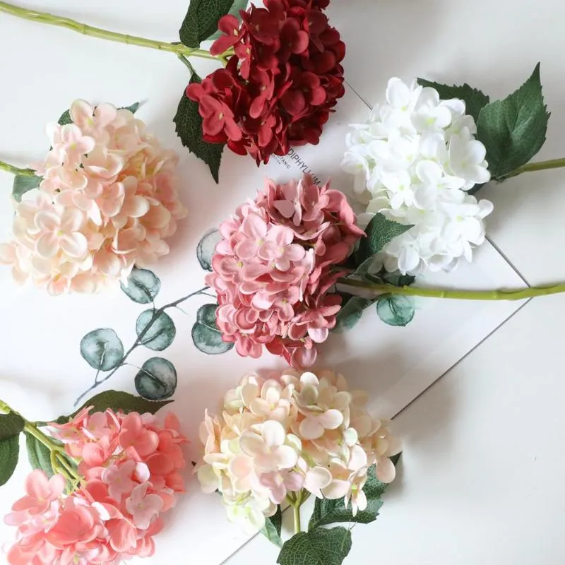 Dekorativa blommor konstgjorda hortensia blommor med falska löv silke för hem bröllop trädgård diy bukett dekor flores arrangemang