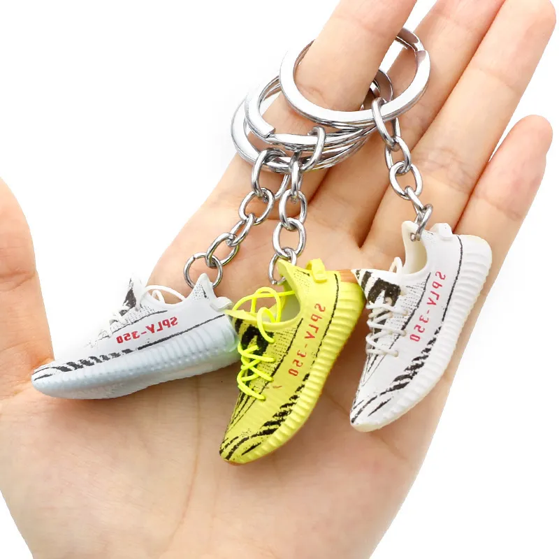 Key Rings 3D Shoe Model Mini Sneakers سلسلة الهدايا حقائب الظهر الزخرفية الزخرفية