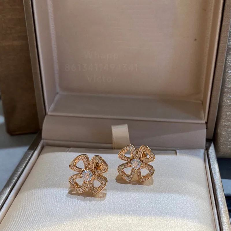 Buigari Clover Designer dingle örhängen för kvinna högsta motkvalitet Sterling Silver Gold Plated 18k Luxury Diamond Classic Style Premium Presents 019