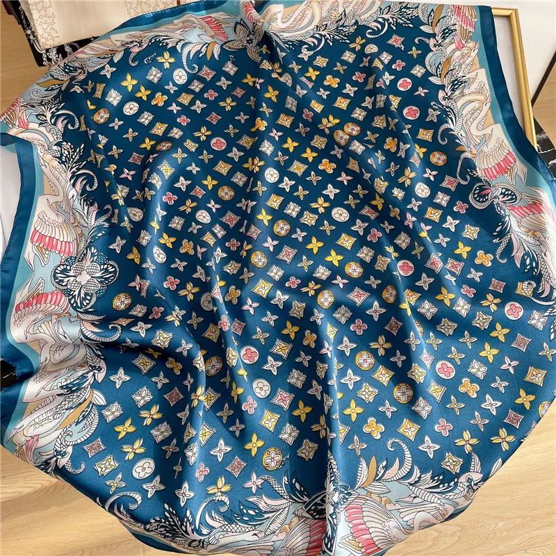 70-70cm Designer Letters Chain Print Floral Silk Scarf for Women Luxury Classic Old Flower Handle Bag Ribbon Scarves Paris Shoulder Tote Luggage 01