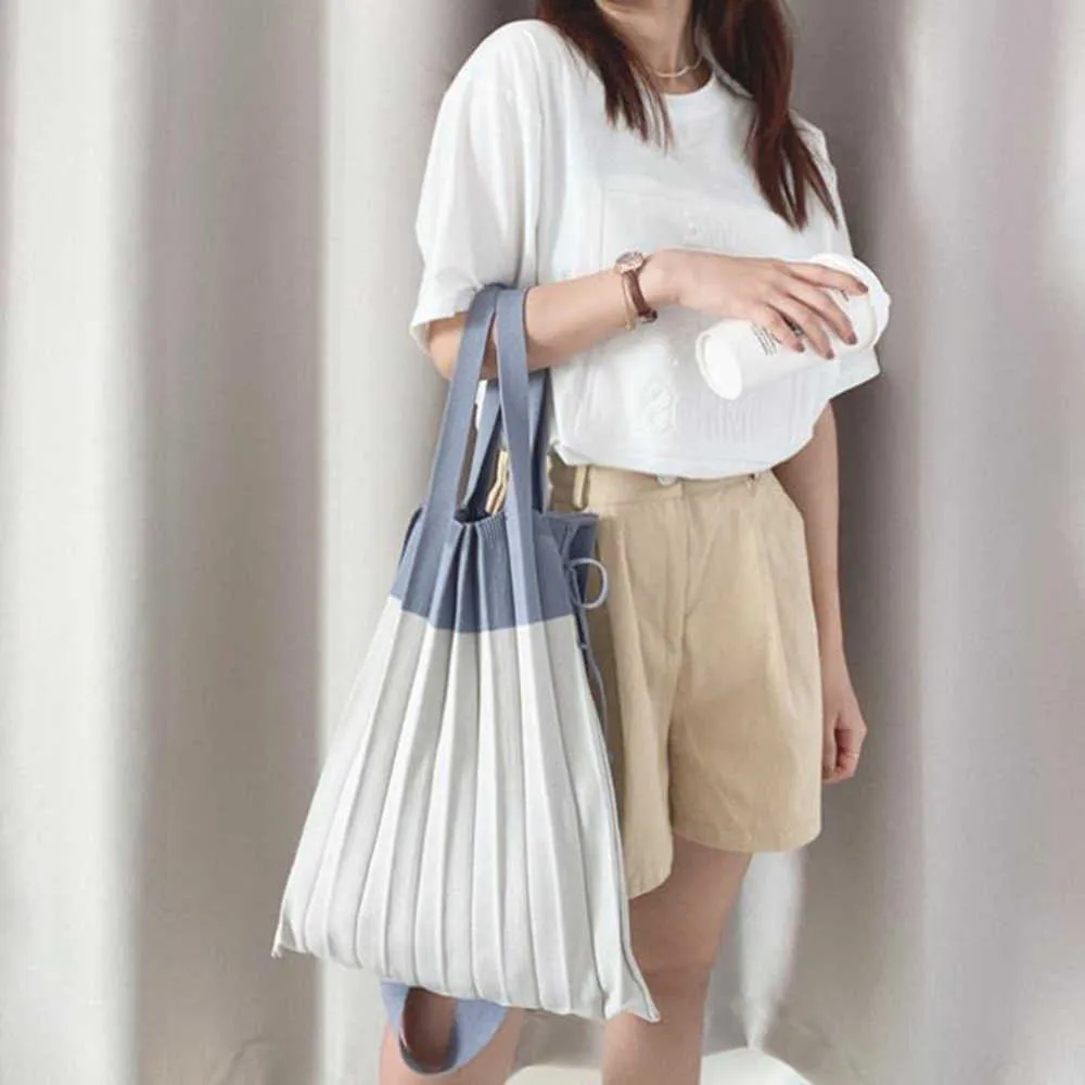 ニットファブリック女性ハンドバッグストライプデザインエコビッグショッピングバッグ装飾財布コントラストカラー女性用ウールの布トート230304