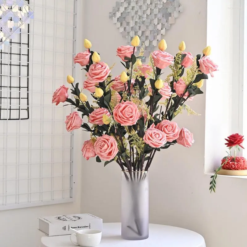 Fiori decorativi Stile europeo 3 teste Simulazione Schiuma PE Rose con boccioli Mazzo Disposizione dei fiori di nozze Decorazione domestica Po Puntelli