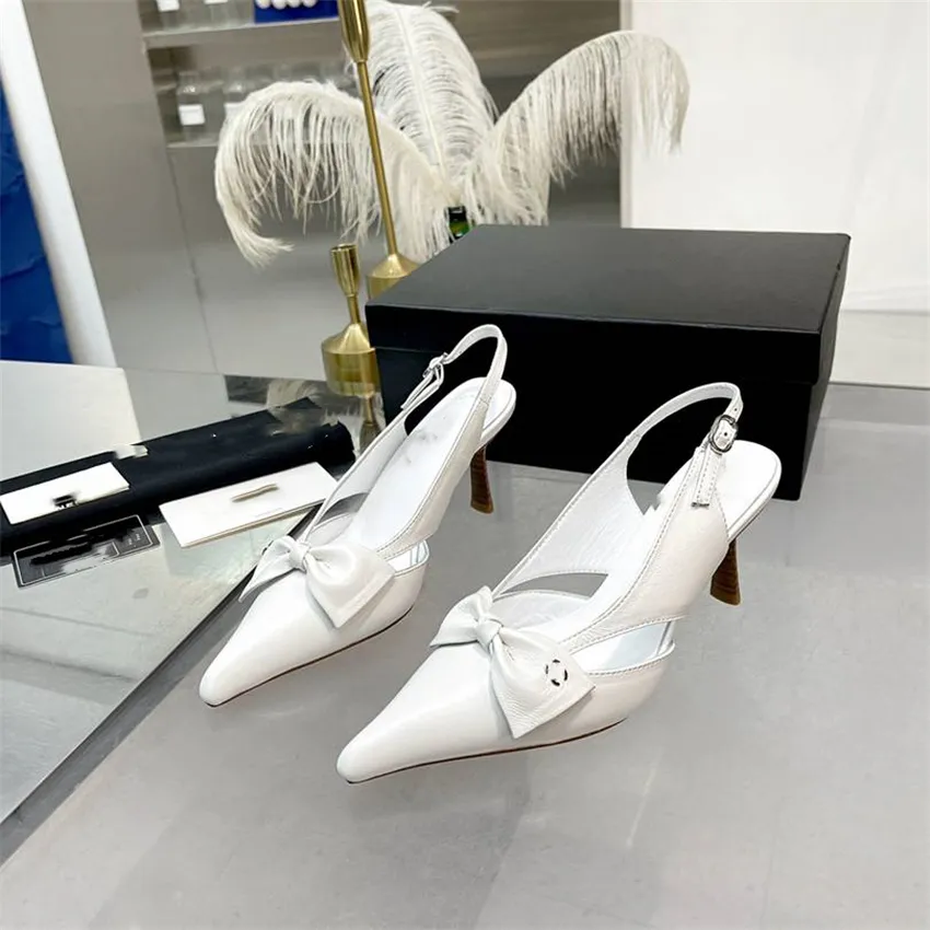 Top Design Dress Shoes 2023 Fashion Channel Women Leather High Heel Letter Logo Party Wedding Tourism Holiday Casual Flat Shoes 04-01