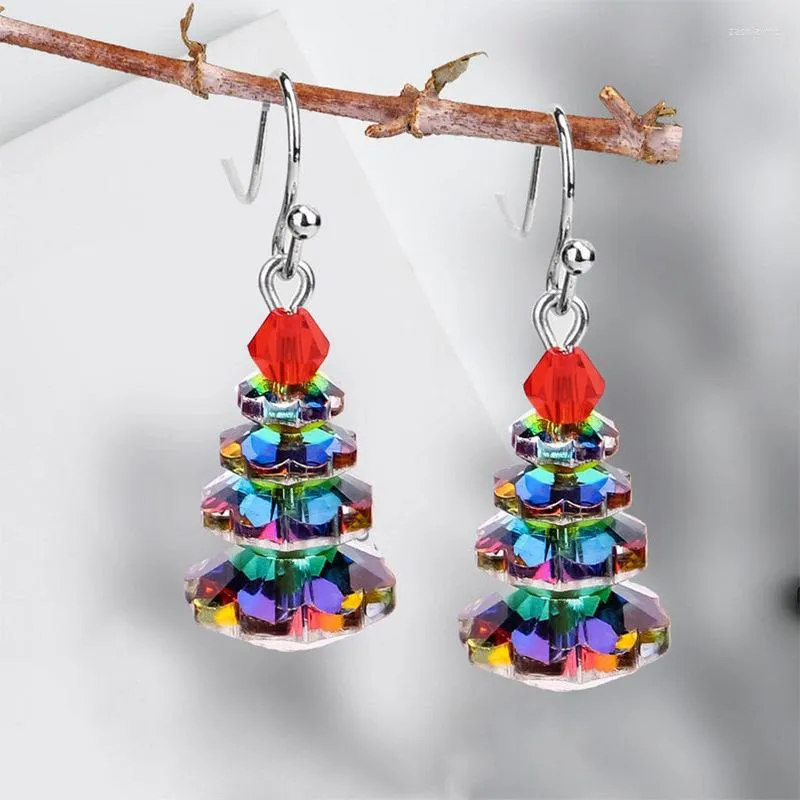 Orecchini pendenti Lussuoso albero di Natale intagliato in metallo color argento per le donne Orecchino con zirconi bianchi intarsiati alla moda